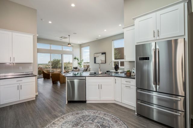 52 Mill Road NW, Albuquerque, NM 87120