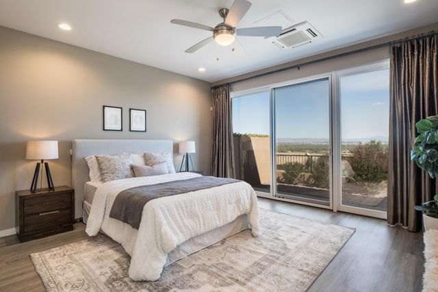 52 Mill Road NW, Albuquerque, NM 87120