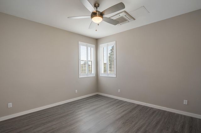 52 Mill Road NW, Albuquerque, NM 87120
