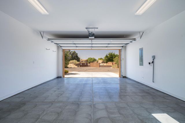 52 Mill Road NW, Albuquerque, NM 87120