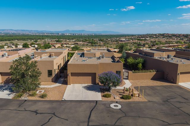 52 Mill Road NW, Albuquerque, NM 87120