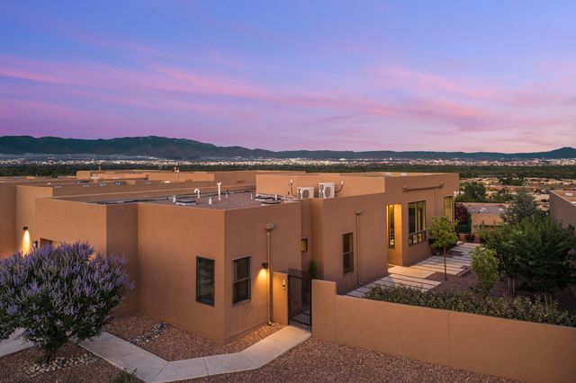 52 Mill Road NW, Albuquerque, NM 87120
