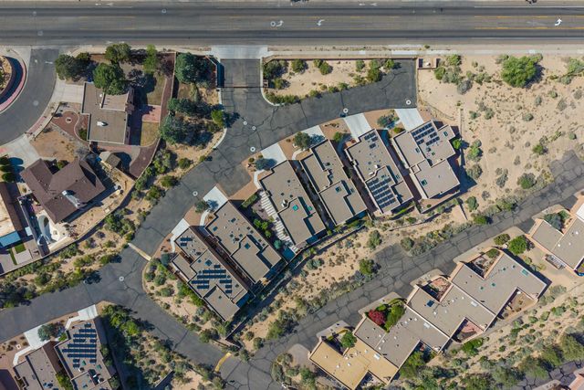 52 Mill Road NW, Albuquerque, NM 87120