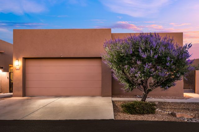 52 Mill Road NW, Albuquerque, NM 87120