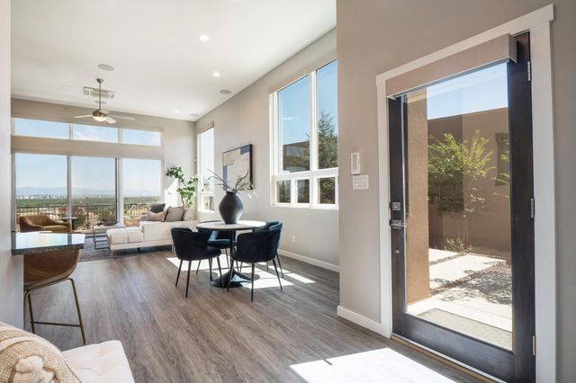 52 Mill Road NW, Albuquerque, NM 87120