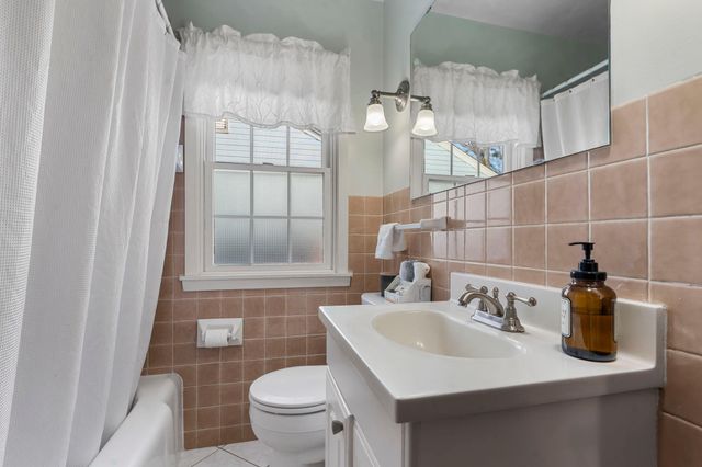 1908 Wordsworth Avenue, Saint Paul, MN 55116