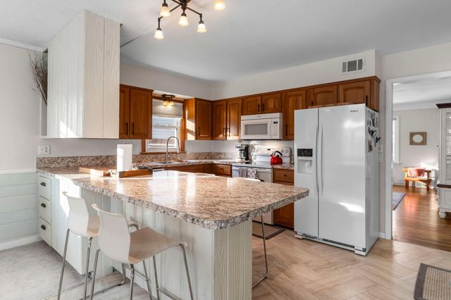 1908 Wordsworth Avenue, Saint Paul, MN 55116