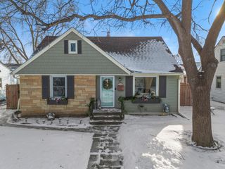 1908 Wordsworth Avenue, Saint Paul, MN 55116