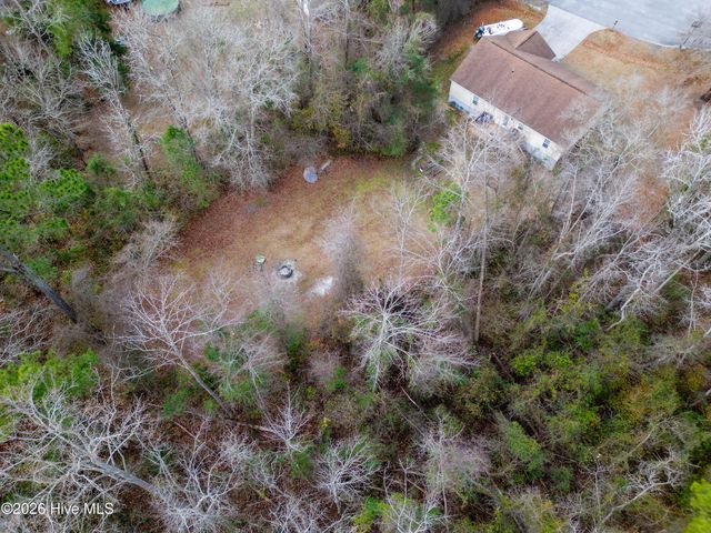 206 Hominy Court, Hubert, NC 28539