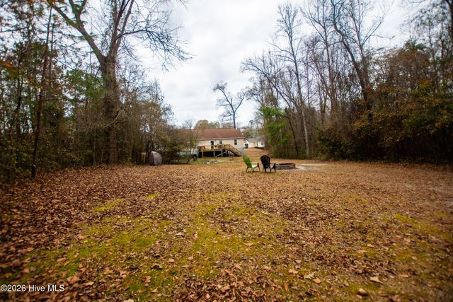 206 Hominy Court, Hubert, NC 28539