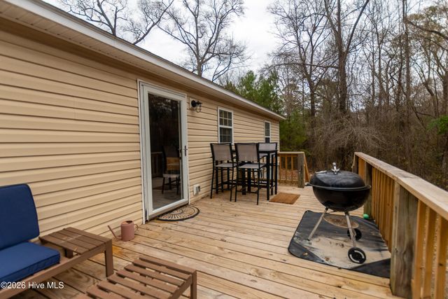 206 Hominy Court, Hubert, NC 28539