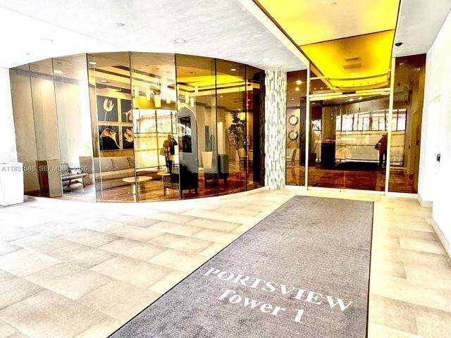 3610 Yacht Club Dr 810, Aventura, FL 33180