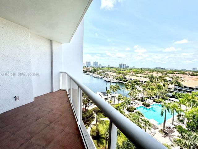3610 Yacht Club Dr 810, Aventura, FL 33180