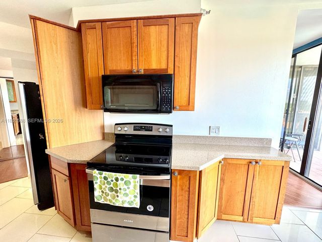 3610 Yacht Club Dr 810, Aventura, FL 33180