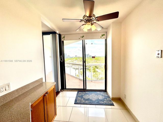 3610 Yacht Club Dr 810, Aventura, FL 33180