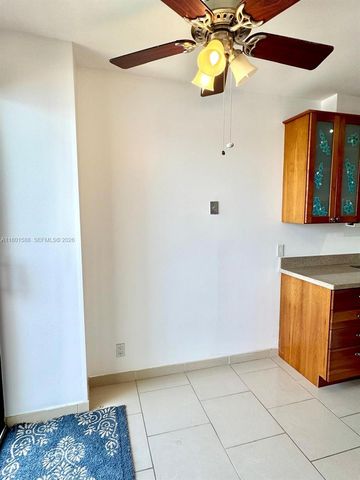 3610 Yacht Club Dr 810, Aventura, FL 33180
