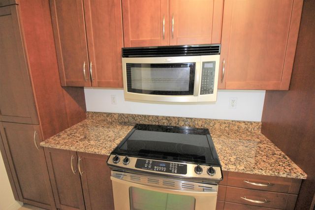 350 N Federal Highway 1404-S, Boynton Beach, FL 33435