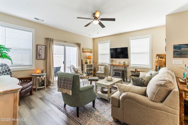 326 Starfish Lane, N Topsail Beach, NC 28460