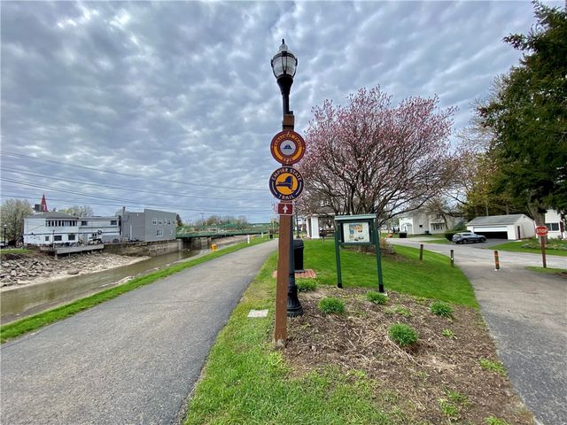 41 Bowery Street, Ogden, NY 14559