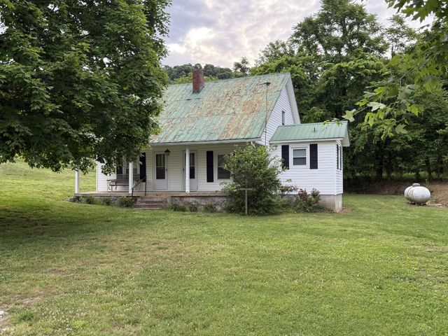 328 Young Branch Rd, Dixon Springs, TN 37057