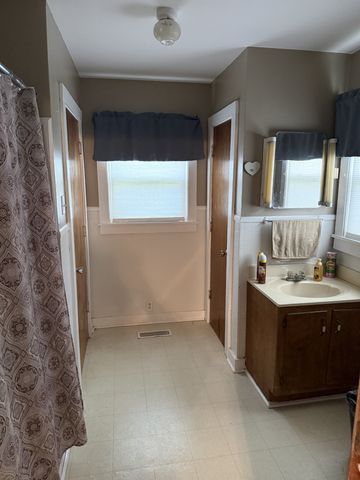 328 Young Branch Rd, Dixon Springs, TN 37057
