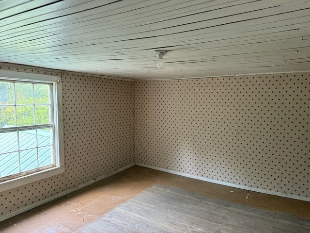 328 Young Branch Rd, Dixon Springs, TN 37057