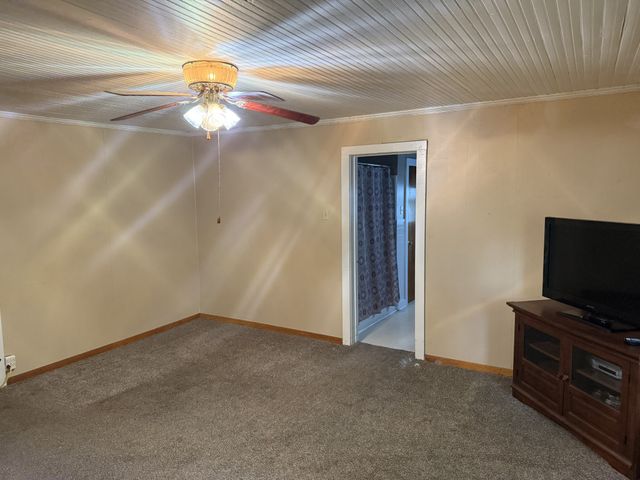 328 Young Branch Rd, Dixon Springs, TN 37057
