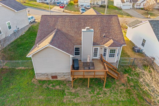 2912 Core Dr, Clarksville, TN 37040