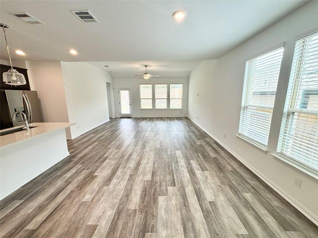 1010 Ridge Runner DR, Georgetown, TX 78628
