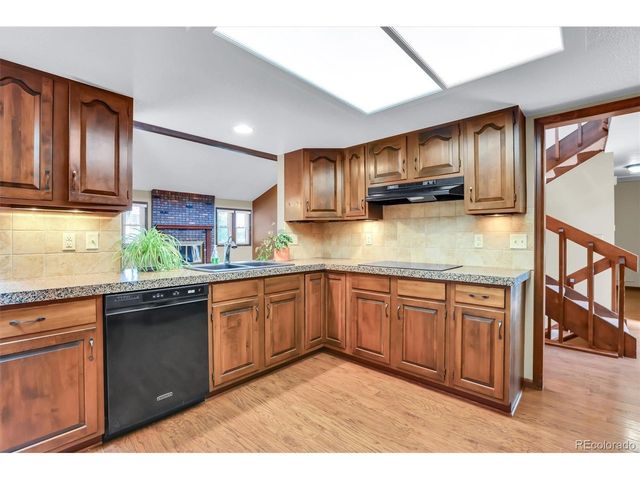 9225 W Jewell Pl 105, Lakewood, CO 80227