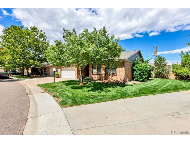9225 W Jewell Pl 105, Lakewood, CO 80227