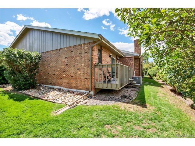 9225 W Jewell Pl 105, Lakewood, CO 80227
