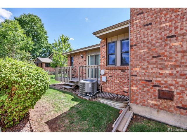 9225 W Jewell Pl 105, Lakewood, CO 80227