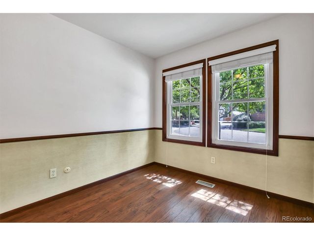 9225 W Jewell Pl 105, Lakewood, CO 80227