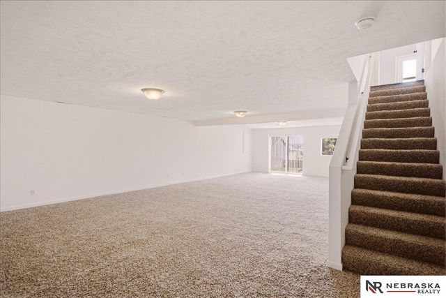 8557 S 64th Street, Omaha, NE 68157