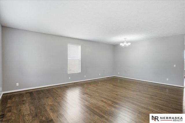 8557 S 64th Street, Omaha, NE 68157