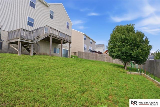 8557 S 64th Street, Omaha, NE 68157