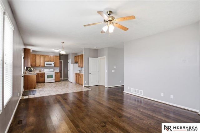 8557 S 64th Street, Omaha, NE 68157