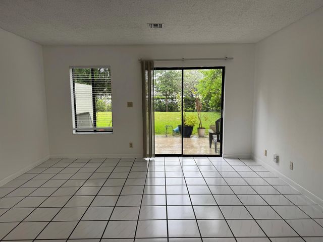 8803-8811 NW 35th Street 8803, Coral Springs, FL 33065
