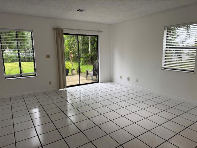 8803-8811 NW 35th Street 8803, Coral Springs, FL 33065
