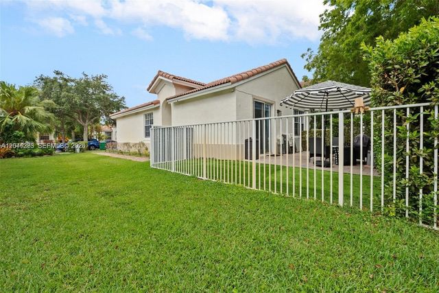 18755 SW 27th Ct, Miramar, FL 33029
