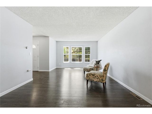 1127 E Kettle Pl, Centennial, CO 80122