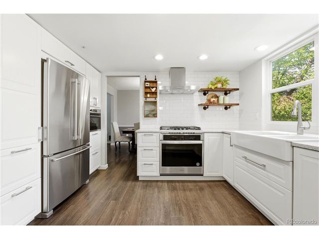 1127 E Kettle Pl, Centennial, CO 80122