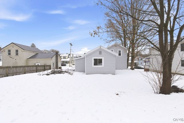 609 Seneca Street, Fulton, NY 13069