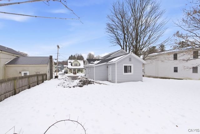 609 Seneca Street, Fulton, NY 13069