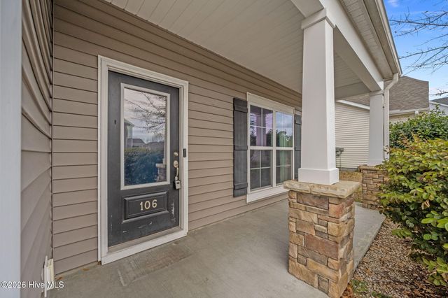 106 Porch Swing Way, Holly Ridge, NC 28445