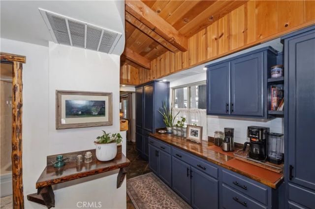 521 Fir Drive, Green Valley Lake, CA 92341
