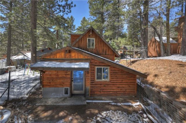 521 Fir Drive, Green Valley Lake, CA 92341