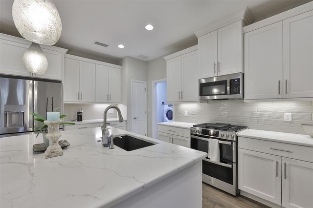 2262 SPRING LAKE COURT, Clearwater, FL 33763