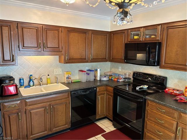 1007 Harvest Time Way, Greensboro, NC 27410